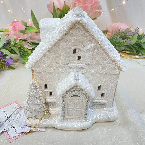 Cupcakes & Cashmere White Holiday Christmas LED Lighted Gingerbread House New 8" - Picture 10 of 10